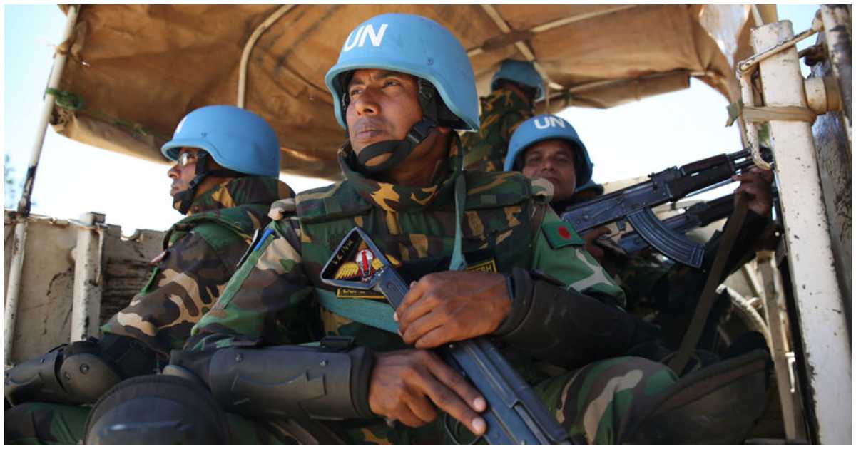 জাতিসংঘের শান্তিরক্ষা মিশনে কর্মরত কয়েকজন বাংলাদেশি। ছবি: ইউনাইটেড ন্যাশন্স পিসকিপিং